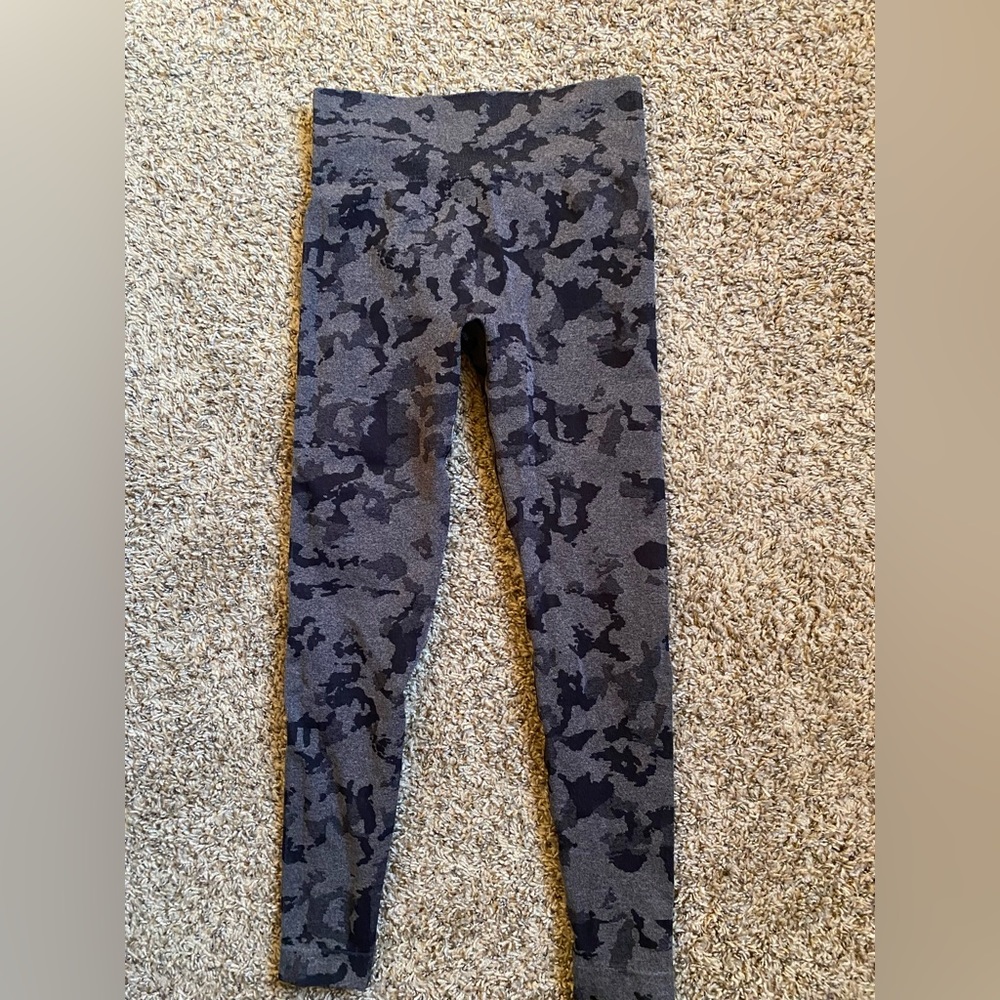 Camo leggings
